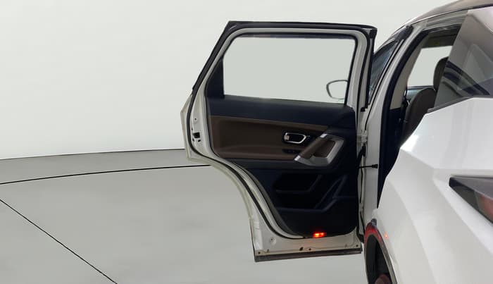 2021 Tata Harrier XZA PLUS 2.0L DUAL TONE, Diesel, Automatic, 1,20,815 km, LHS Rear Door
