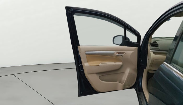 2015 Maruti Ertiga VXI CNG, CNG, Manual, 1,17,180 km, LHS Front Door