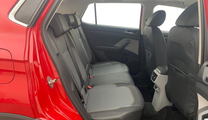 2022 Skoda KUSHAQ STYLE 1.5L TSI DSG, Petrol, Automatic, 17,979 km, Right Side Rear Door Cabin