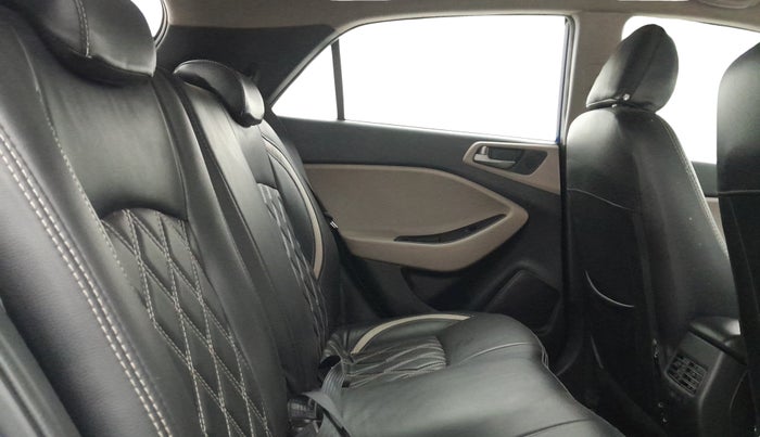 2016 Hyundai Elite i20 ASTA 1.2 (O), Petrol, Manual, 79,581 km, Right Side Rear Door Cabin