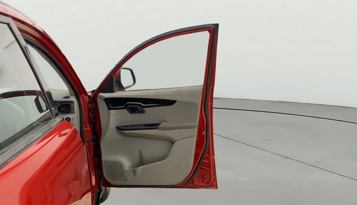 2016 Mahindra Kuv100 K6 PLUS 5 STR, Petrol, Manual, 54,087 km, RHS Front Door