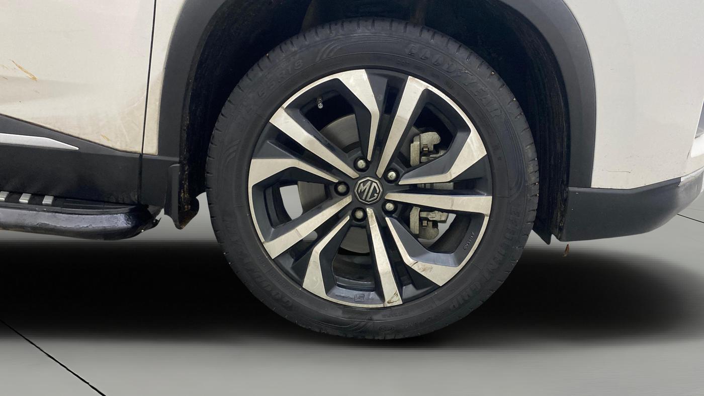 2023 MG HECTOR SAVVY PRO 1.5 TURBO CVT PETROL, Petrol, Automatic, 29,442 km, Right Front Wheel