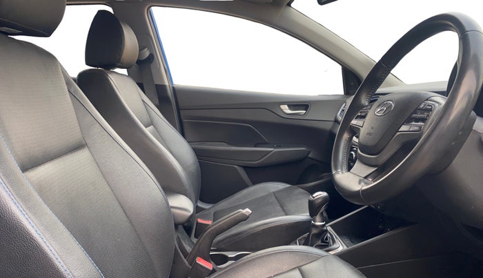 2018 Hyundai Verna 1.6 VTVT SX O, Petrol, Manual, 75,618 km, Right Side Front Door Cabin