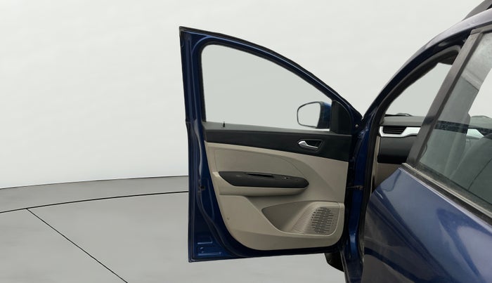 2020 Renault TRIBER RXZ AMT, Petrol, Automatic, 52,492 km, LHS Front Door