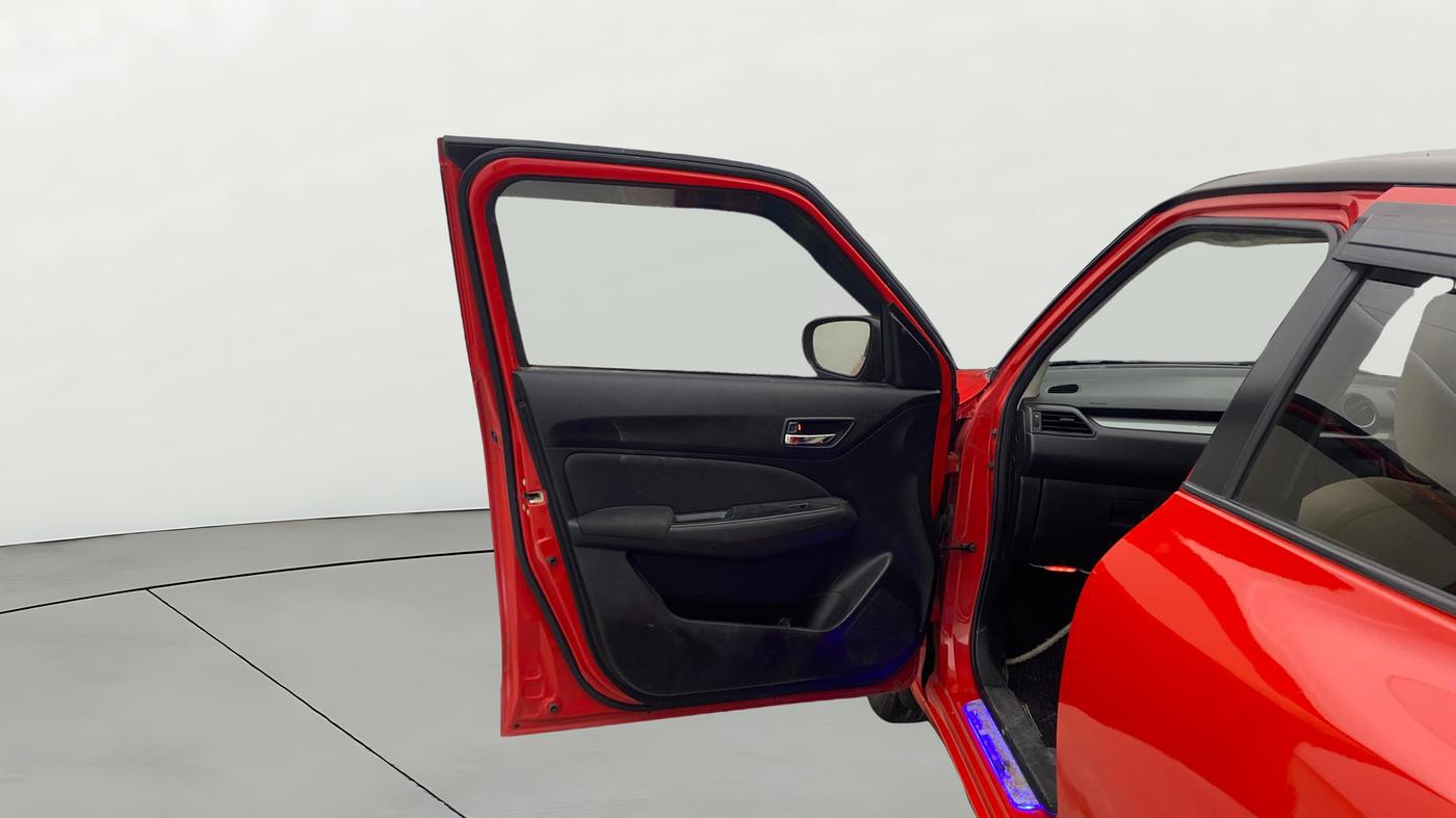 2019 Maruti Swift VXI, Petrol, Manual, 46,995 km, LHS Front Door