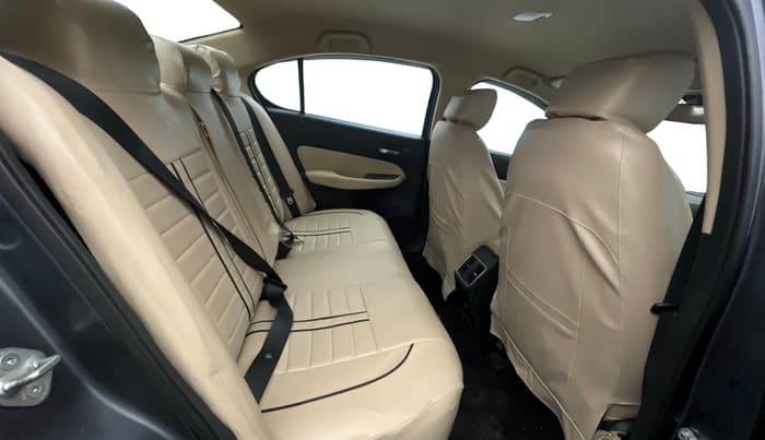 2023 Honda City 1.5L I-VTEC V MT 5TH GEN, Petrol, Manual, 62,169 km, Right Side Rear Door Cabin