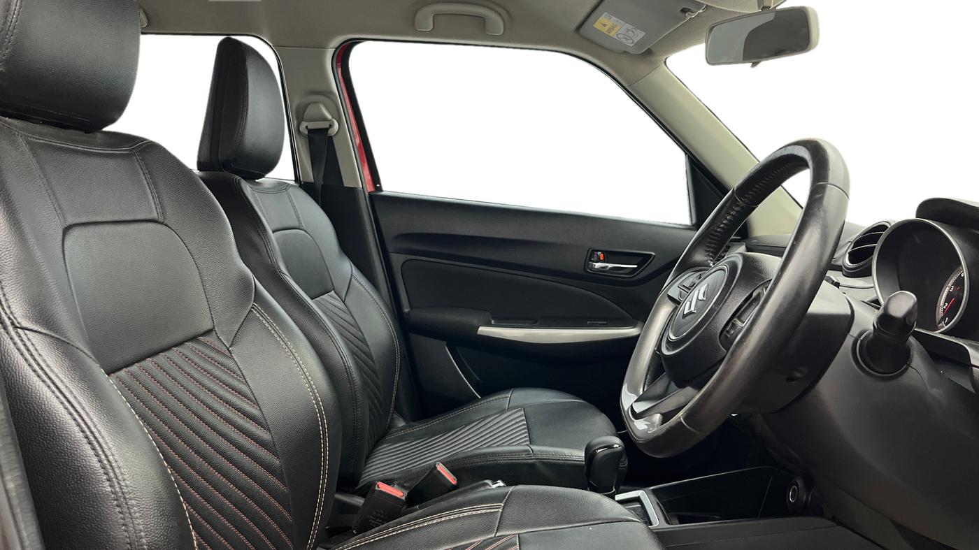 2019 Maruti Swift ZXI AMT, Petrol, Automatic, 75,554 km, Right Side Front Door Cabin
