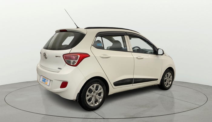 2016 Hyundai Grand i10 SPORTZ 1.2 KAPPA VTVT, CNG, Manual, 89,067 km, Right Back Diagonal