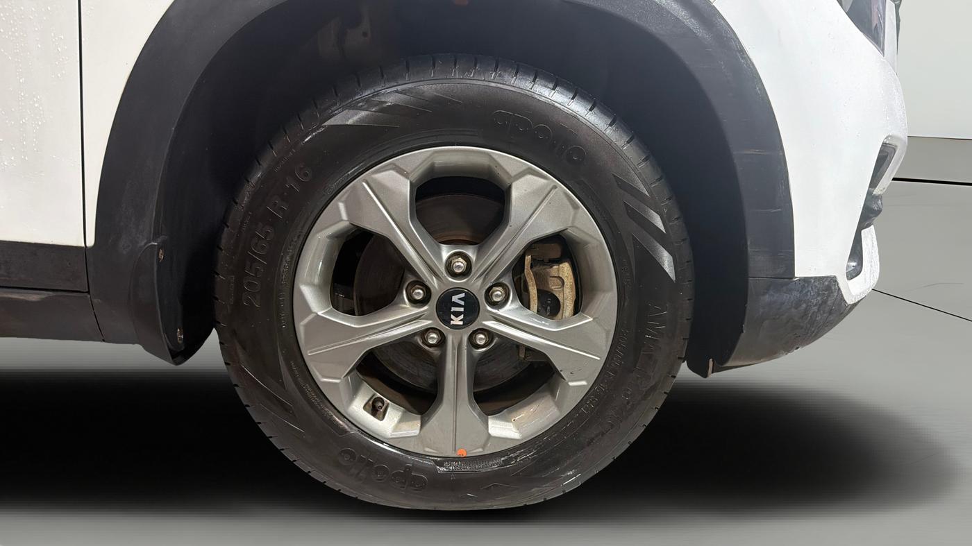 2019 KIA SELTOS HTK PLUS 1.5, Petrol, Manual, 60,118 km, Right Front Wheel