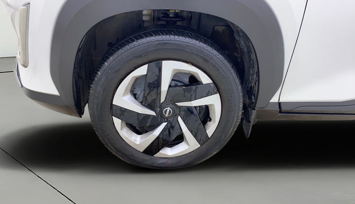 2022 Nissan MAGNITE XL, Petrol, Manual, 31,773 km, Left Front Wheel