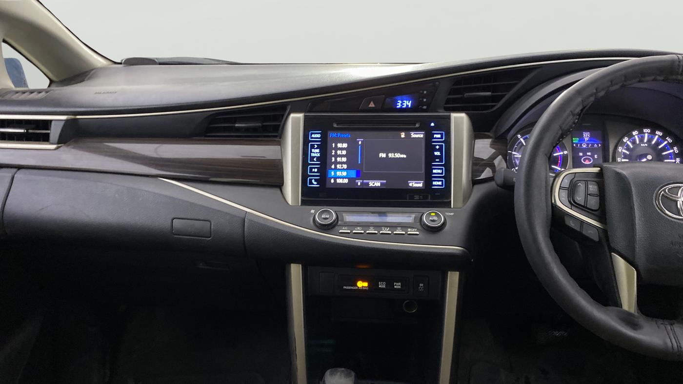 2016 Toyota Innova Crysta 2.8 ZX AT 7 STR, Diesel, Automatic, 1,25,815 km, Air Conditioner