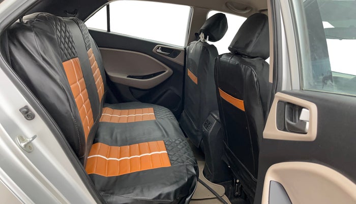 2014 Hyundai Elite i20 MAGNA 1.2, Petrol, Manual, 69,974 km, Right Side Rear Door Cabin