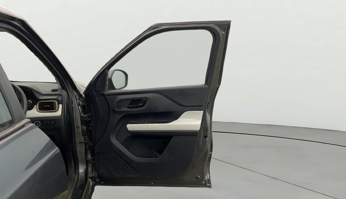 2023 Tata PUNCH ACCOMPLISHED DAZZLE SUNROOF CNG MT, CNG, Manual, 16,592 km, RHS Front Door