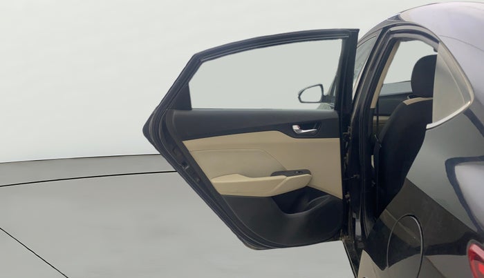 2019 Hyundai Verna 1.6 VTVT SX, Petrol, Manual, 49,754 km, LHS Rear Door