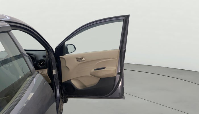 2019 Hyundai NEW SANTRO SPORTZ CNG, CNG, Manual, 63,383 km, RHS Front Door