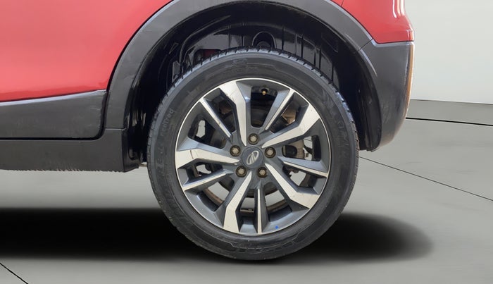 2019 Mahindra XUV300 W8 (O) 1.5 DIESEL, Diesel, Manual, 67,587 km, Left Rear Wheel