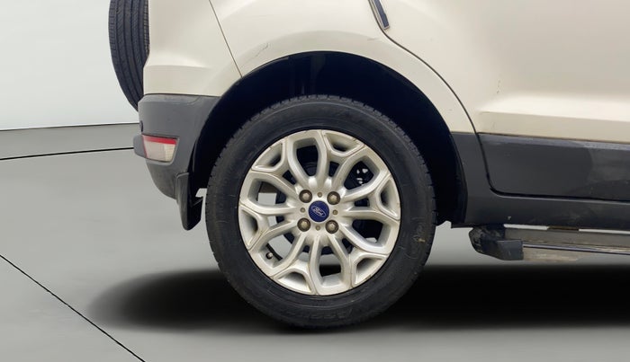 2014 Ford Ecosport TITANIUM 1.5L DIESEL, Diesel, Manual, 1,24,191 km, Right Rear Wheel