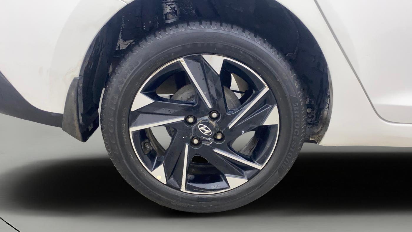 2020 Hyundai Verna SX (O) 1.5 VTVT IVT, Petrol, Automatic, 38,193 km, Right Rear Wheel