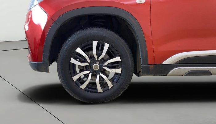 2018 Maruti Vitara Brezza VDI (O), Diesel, Manual, 1,04,184 km, Left Front Wheel