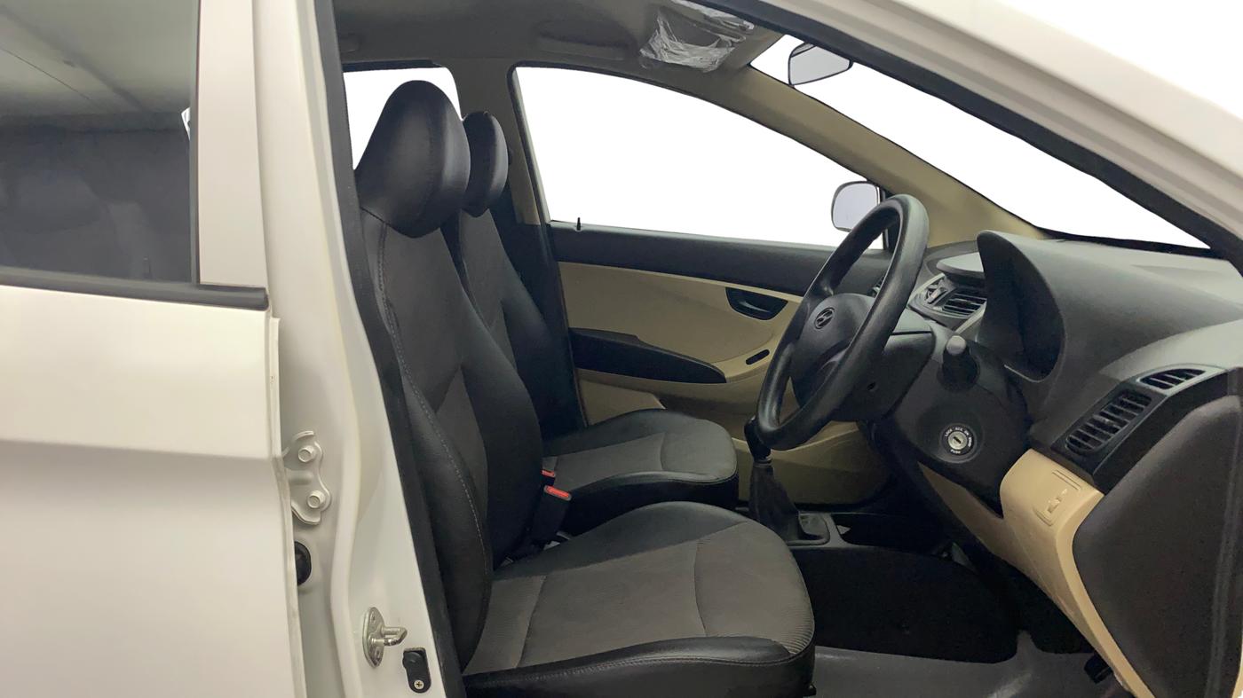 2013 Hyundai Eon ERA +, Petrol, Manual, 21,354 km, Right Side Front Door Cabin
