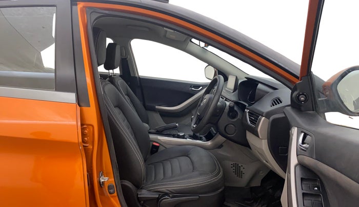 2018 Tata NEXON XZ PLUS PETROL, Petrol, Manual, 55,643 km, Right Side Front Door Cabin