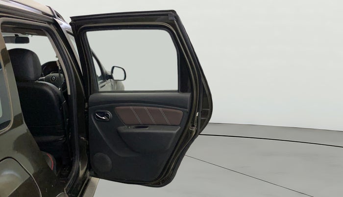 2020 Renault Duster RXZ 1.5 PETROL MT, Petrol, Manual, 50,715 km, RHS Rear Door