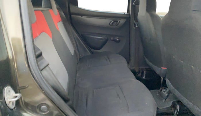 2016 Renault Kwid RXT 0.8, Petrol, Manual, 75,593 km, Right Side Rear Door Cabin