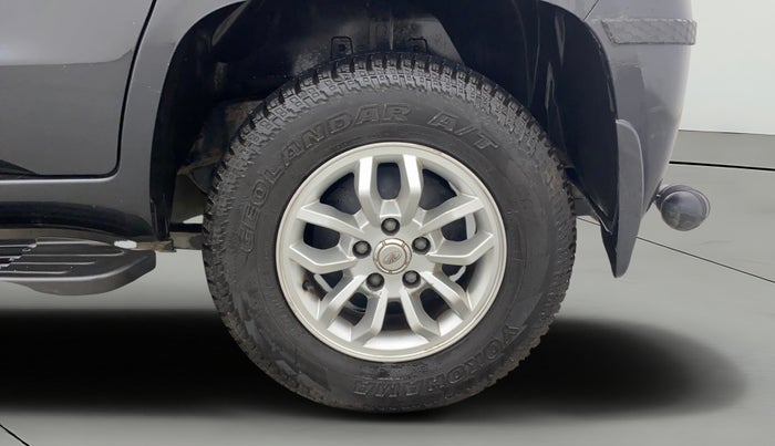 2017 Mahindra TUV300 T8, Diesel, Manual, 54,026 km, Left Rear Wheel