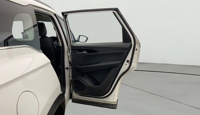 2020 MG HECTOR SHARP 1.5 DCT PETROL, Petrol, Automatic, 42,740 km, RHS Rear Door