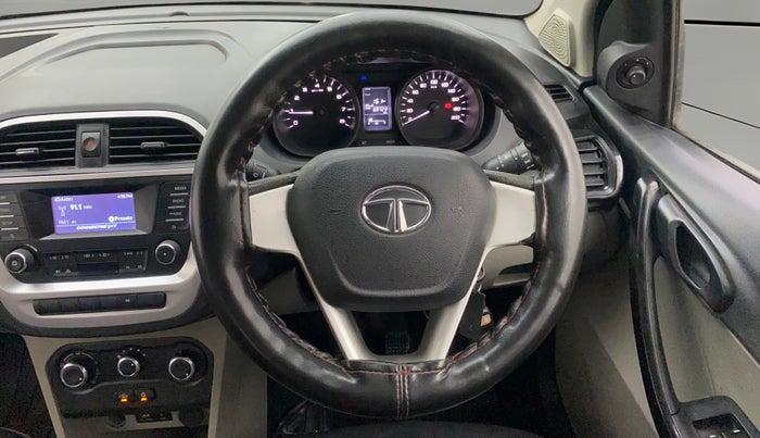 2016 Tata Tiago XT DIESEL, Diesel, Manual, 69,684 km, Steering Wheel Close Up