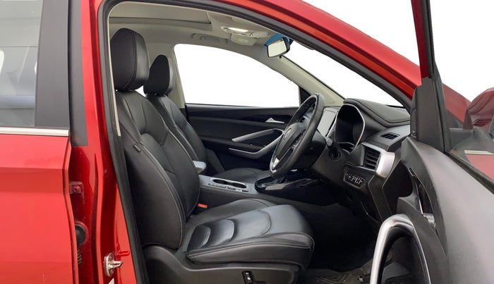 2020 MG HECTOR SHARP 1.5 DCT PETROL, Petrol, Automatic, 97,900 km, Right Side Front Door Cabin