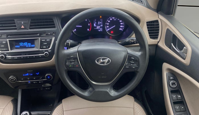 2015 Hyundai Elite i20 SPORTZ 1.4 (O) CRDI, Diesel, Manual, 71,812 km, Steering Wheel Close Up