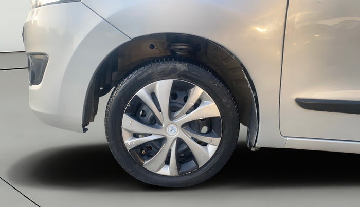 2017 Maruti Wagon R 1.0 VXI, Petrol, Manual, 60,873 km, Left Front Wheel