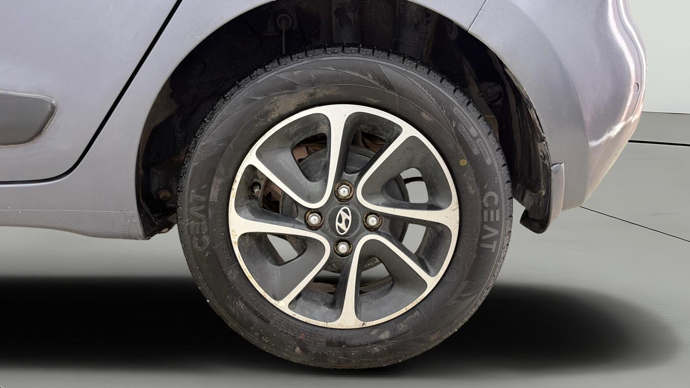 2018 Hyundai Grand i10 ASTA 1.2 KAPPA VTVT, Petrol, Manual, 46,806 km, Left Rear Wheel