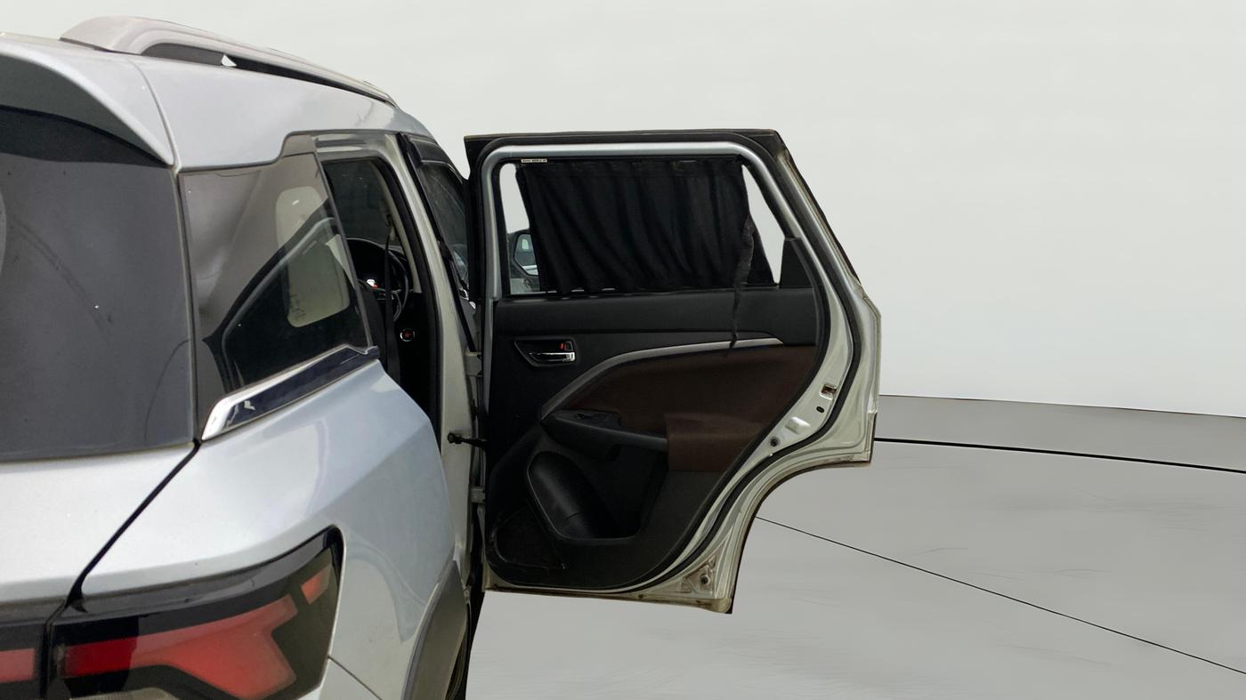 2022 Maruti BREZZA ZXI + SMART HYBRID, Petrol, Manual, 88,894 km, RHS Rear Door