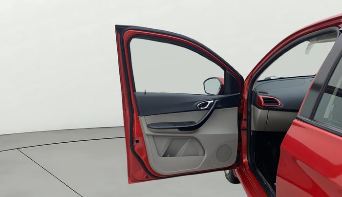 2018 Tata Tiago XZ PETROL, Petrol, Manual, 41,699 km, LHS Front Door