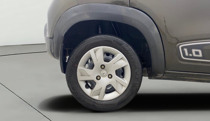 2021 Renault Kwid RXT 1.0 (O), Petrol, Manual, 41,310 km, Right Rear Wheel