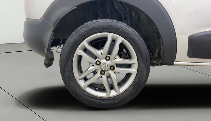 2020 Renault TRIBER RXZ, Petrol, Manual, 33,888 km, Right Rear Wheel