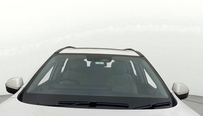 2022 Mahindra XUV700 AX 7 LUXURY D AWD AT 7 STR, Diesel, Automatic, 82,634 km, Front Windshield