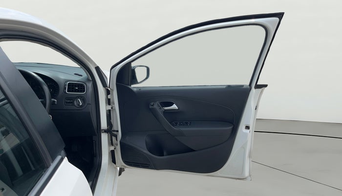 2018 Volkswagen Polo HIGHLINE PLUS 1.5 16 ALLOY, Diesel, Manual, 87,348 km, RHS Front Door