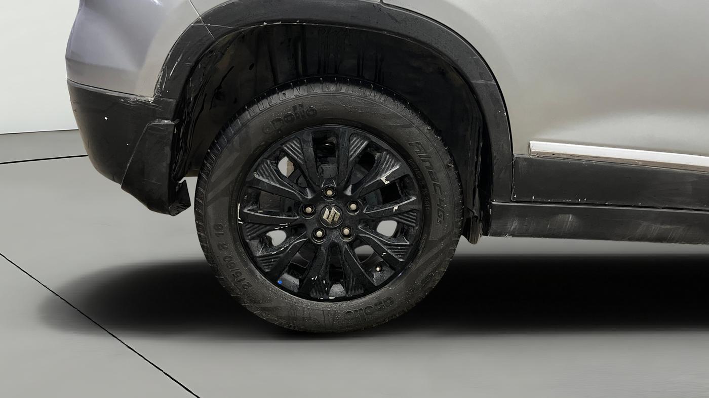 2022 Maruti BREZZA ZXI, Petrol, Manual, 43,949 km, Right Rear Wheel