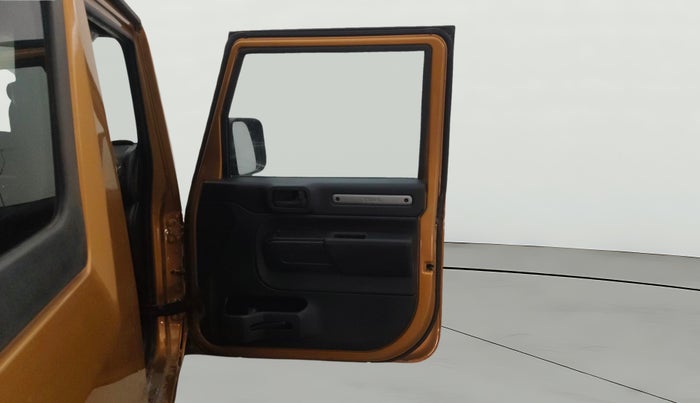 2023 Mahindra Thar LX D HT 2WD MT, Diesel, Manual, 22,229 km, RHS Front Door