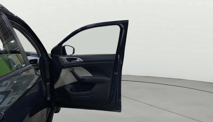 2022 Volkswagen TAIGUN HIGHLINE 1.0 TSI MT, Petrol, Manual, 21,476 km, RHS Front Door