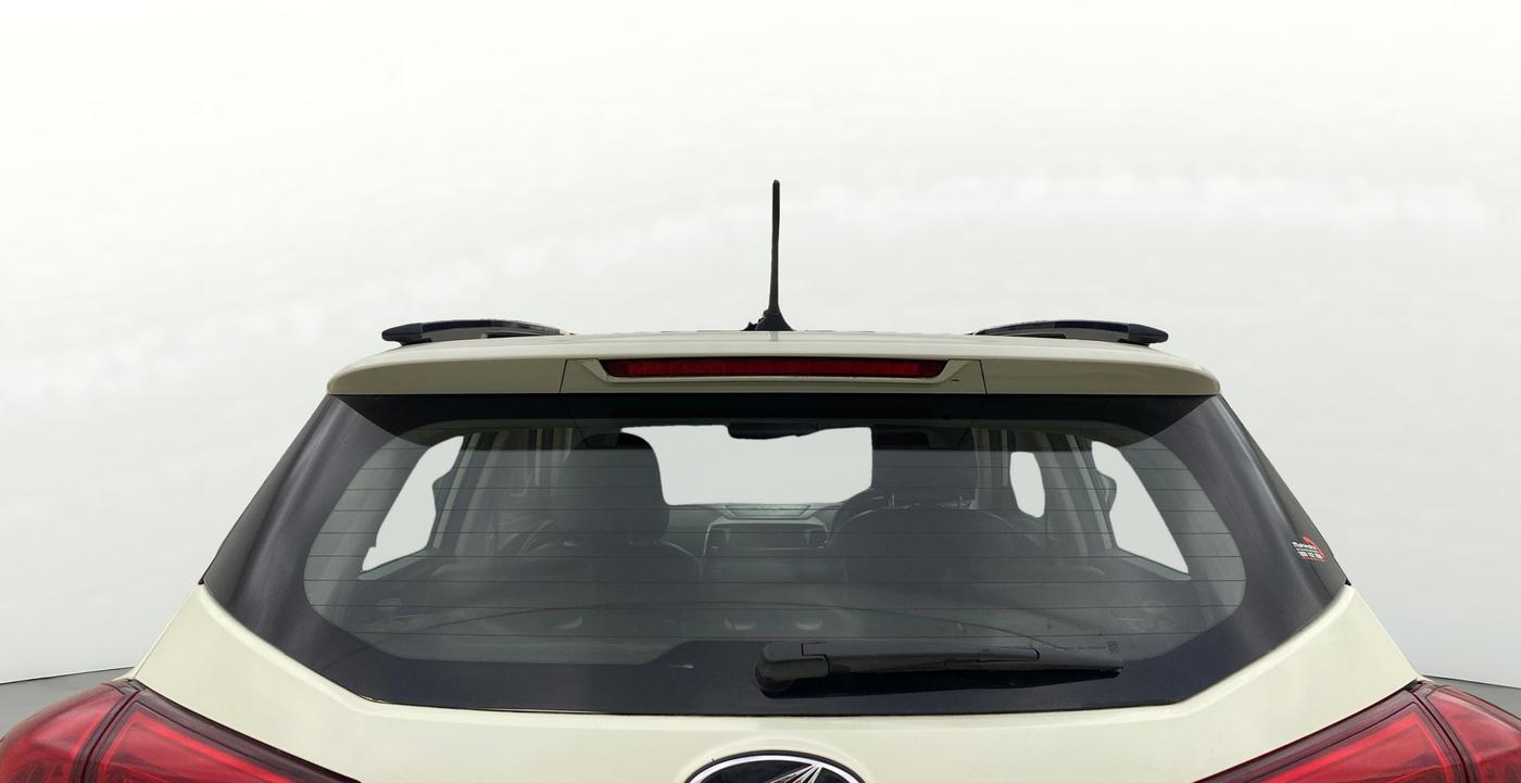 2022 Mahindra XUV300 W8 (O) 1.5 DIESEL AMT, Diesel, Automatic, 86,532 km, Rear Windshield