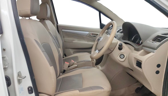 2016 Maruti Ertiga VXI, Petrol, Manual, 60,020 km, Right Side Front Door Cabin