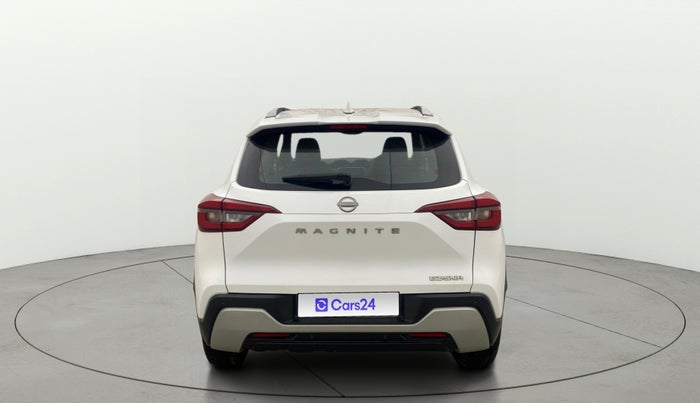 2024 Nissan MAGNITE XV Premium AMT, Petrol, Automatic, 16,068 km, Back/Rear