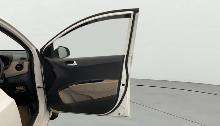 2017 Hyundai Grand i10 SPORTZ (O) 1.2 KAPPA VTVT, Petrol, Manual, 47,150 km, RHS Front Door