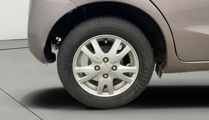 2014 Honda Brio VX MT, Petrol, Manual, 59,917 km, Right Rear Wheel