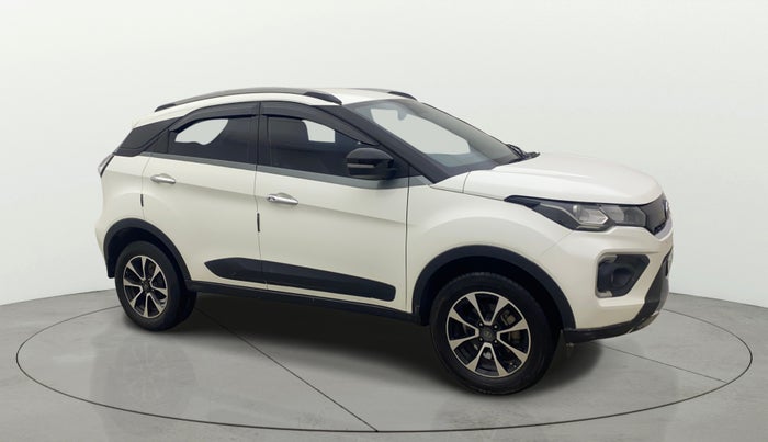 2020 Tata NEXON XZ PLUS PETROL, Petrol, Manual, 1,20,533 km, Right Front Diagonal
