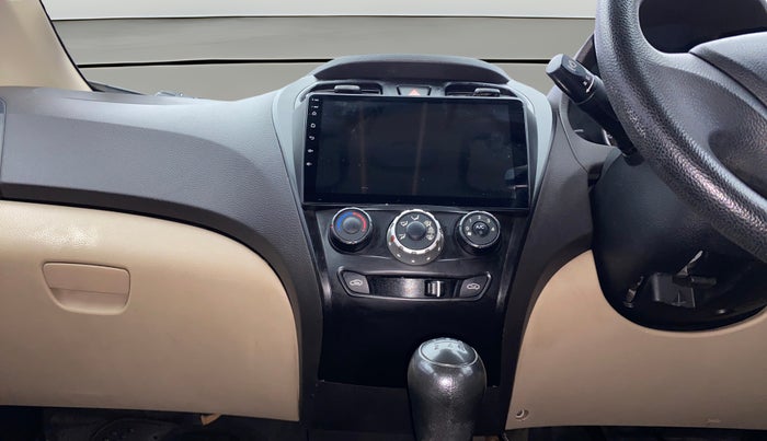 2014 Hyundai Eon MAGNA +, Petrol, Manual, 1,11,302 km, Air Conditioner